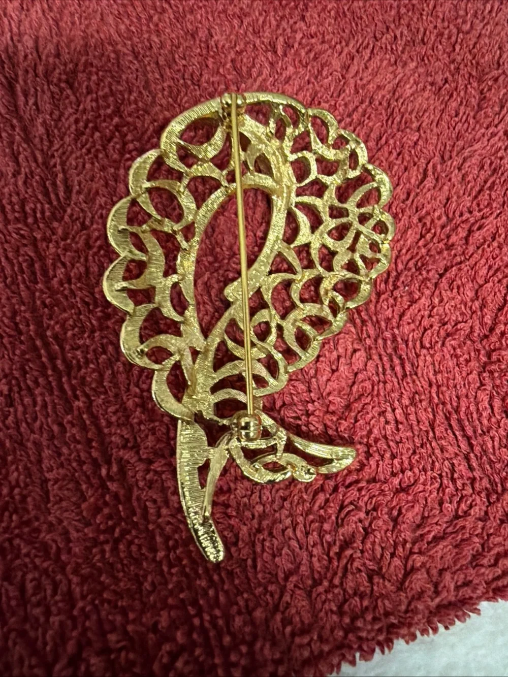 Monet Elegant Gold Tone Leaf Filigree Women's Brooch -